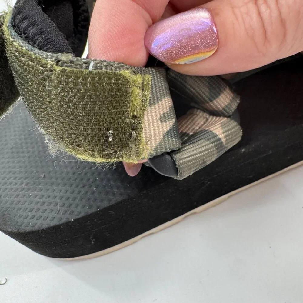Palladium Outdoorsy Urbanity Camouflage Sandals Adjustable Straps Size W 7.5